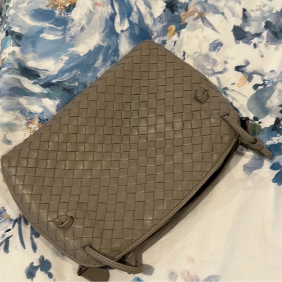 Bottega Veneta Crossbody - Picture 6 of 15